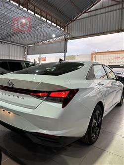 هیوندای ئەلەنترا